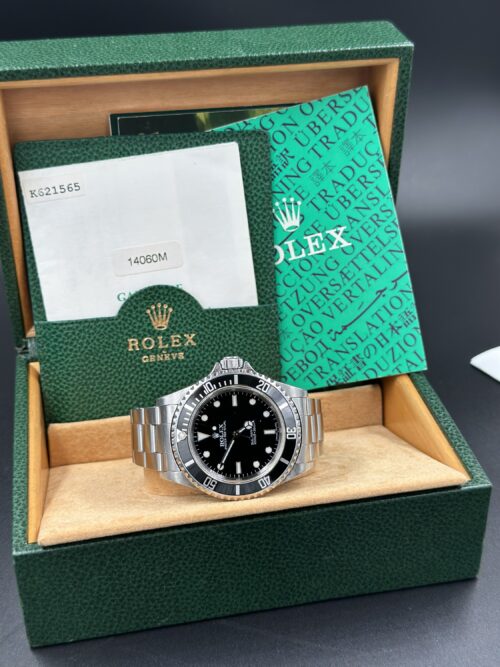 Rolex submariner 14060M - Image 7