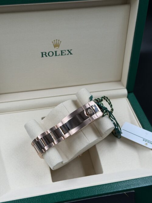 GMT rose gold Rootbeer - Image 4