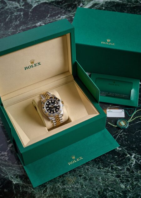 Gmt master zombie 126713grnr brand new