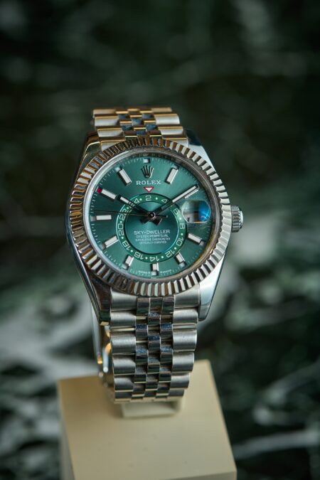 Skydweller green dial
